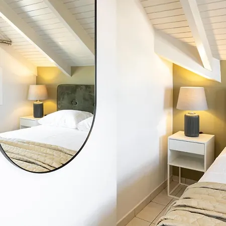 Domus