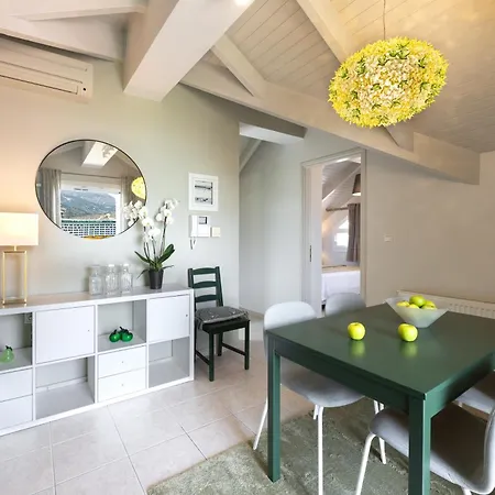 Apartment Domus *