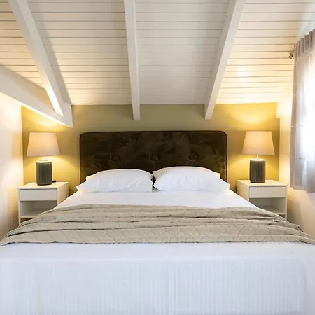 Domus Διαμέρισμα *