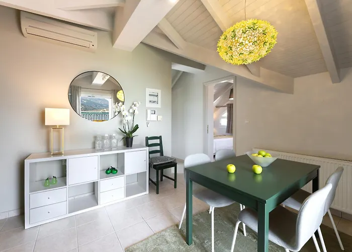 Apartment Domus *