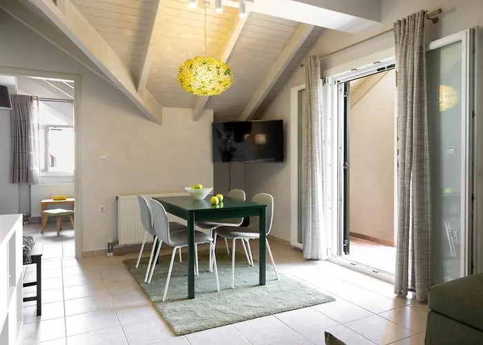 Domus Apartment
